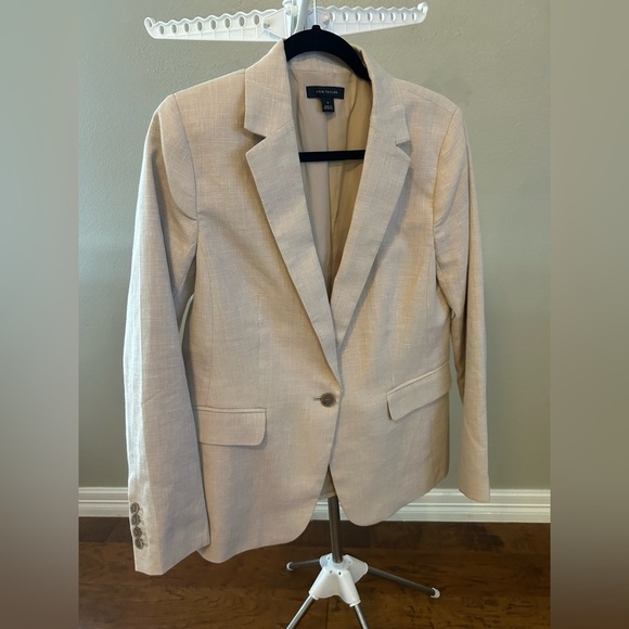 New Ann Taylor Beige Blazer with Skirt with Tags - Picture 2 of 12
